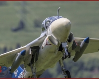 JS-JET GLOVELIER 2016